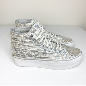 vans wide skate shoes